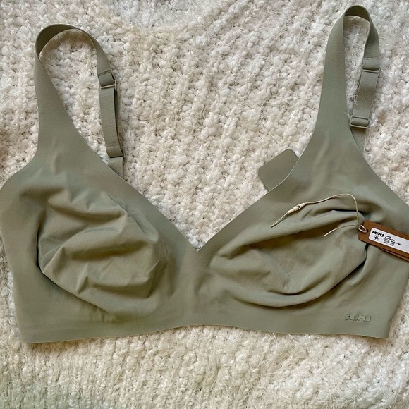 SKIMS Naked Plunge Bralette In Talc Size Large DD NWT - Picture 3 of 8